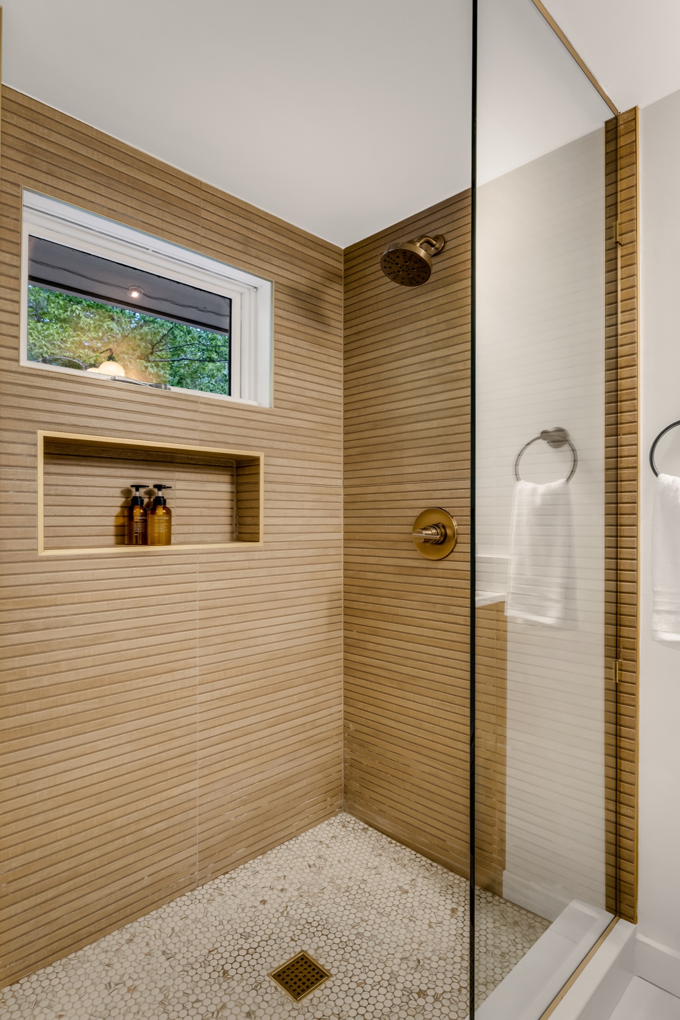 Full bathroom 1 2 at The Birch House, Albany NH